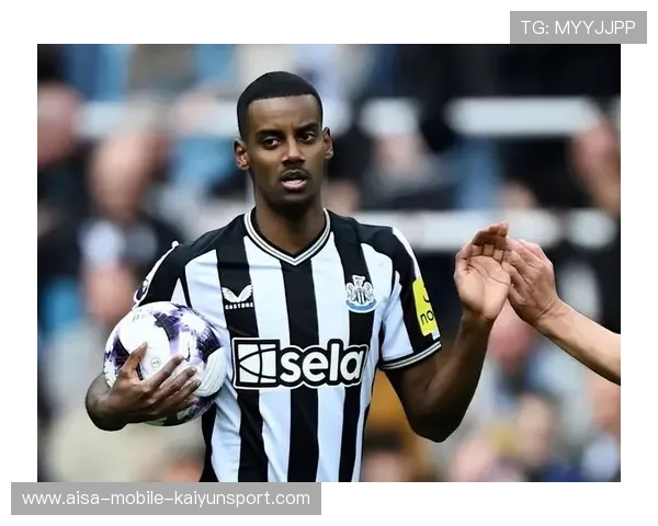 为什么伊萨克转会来到利物浦，赛季初的状态变得很差？，伊萨克身价